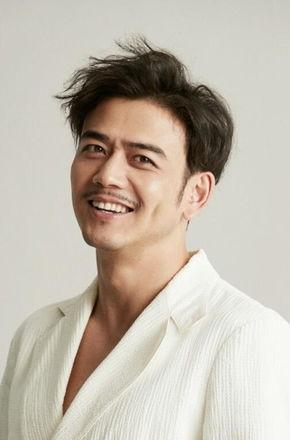 童星杨烁个人资料,从璀璨童星到成熟演员的成长之路